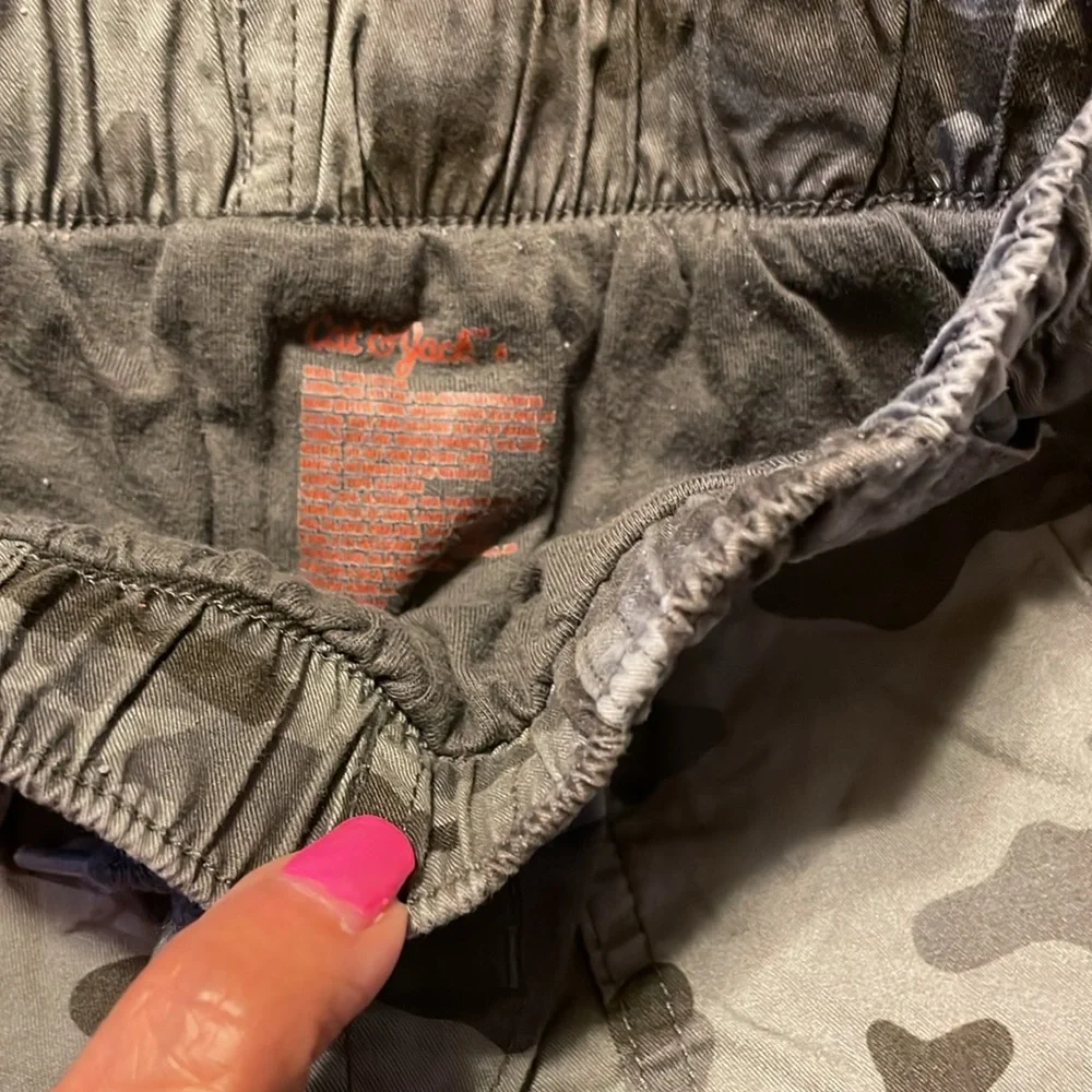 CAMO Outfit pants SZ 5-6 lined hooded sleeveless Top w kangaroo pocket 4/5 pants